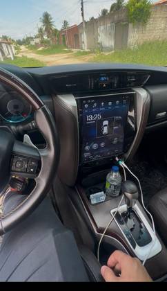 TOYOTA HILUX 2.8 SRX 4X4 CD 16V DIESEL 4P AUTOMÁTICO